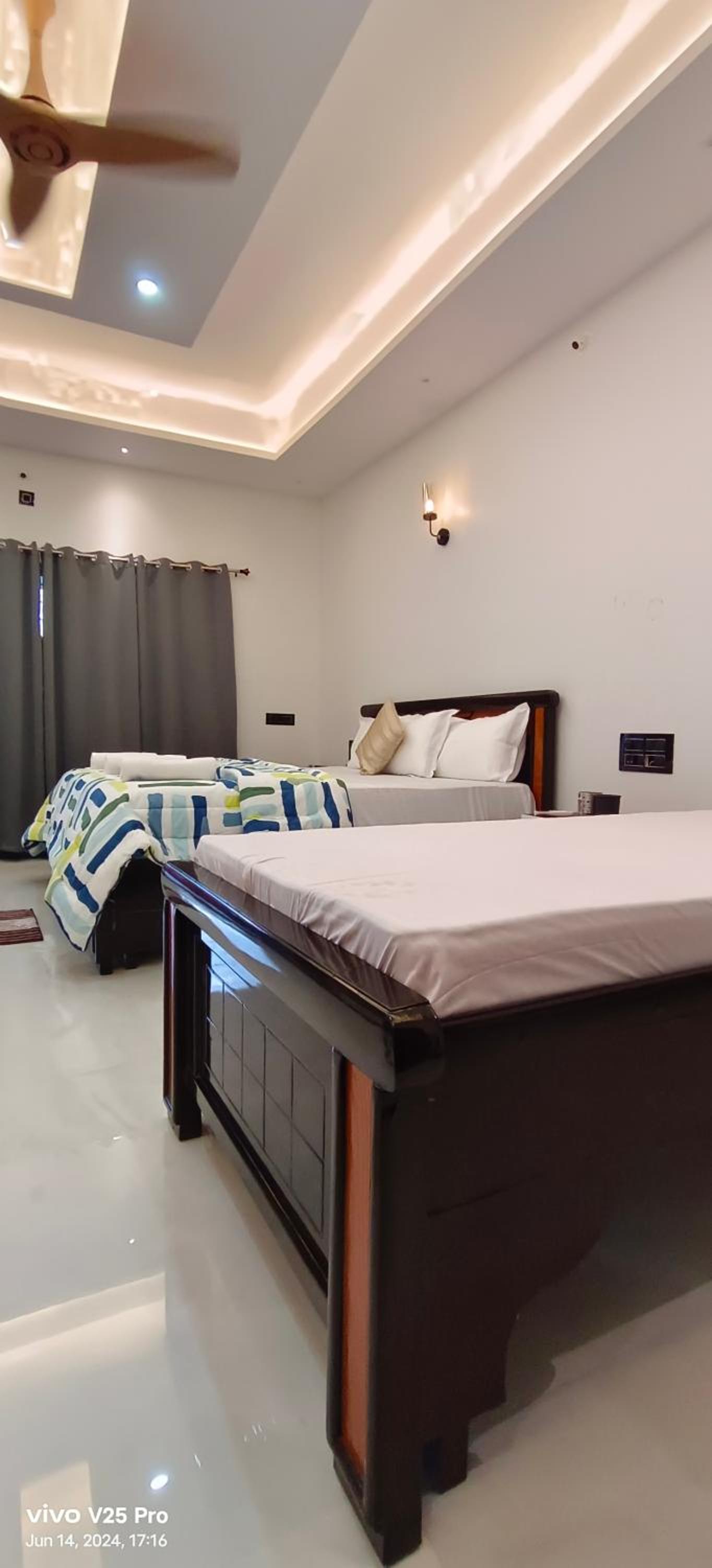 Saanvi Farmhouse