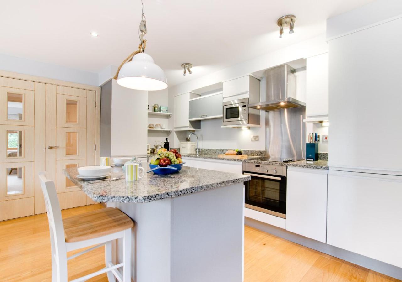2 Bed in Looe oc-6creek view 5