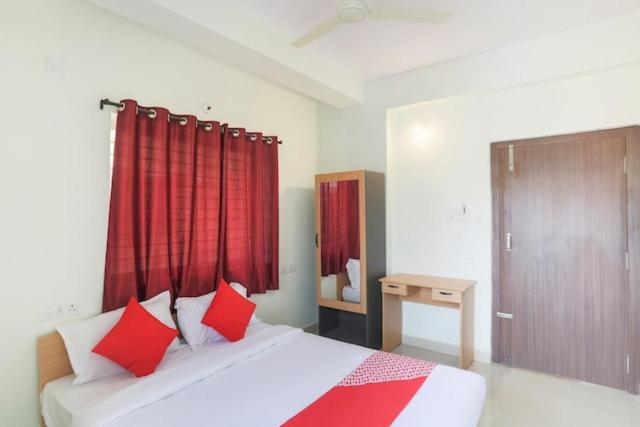 Oxy Hotel Prashant view 3