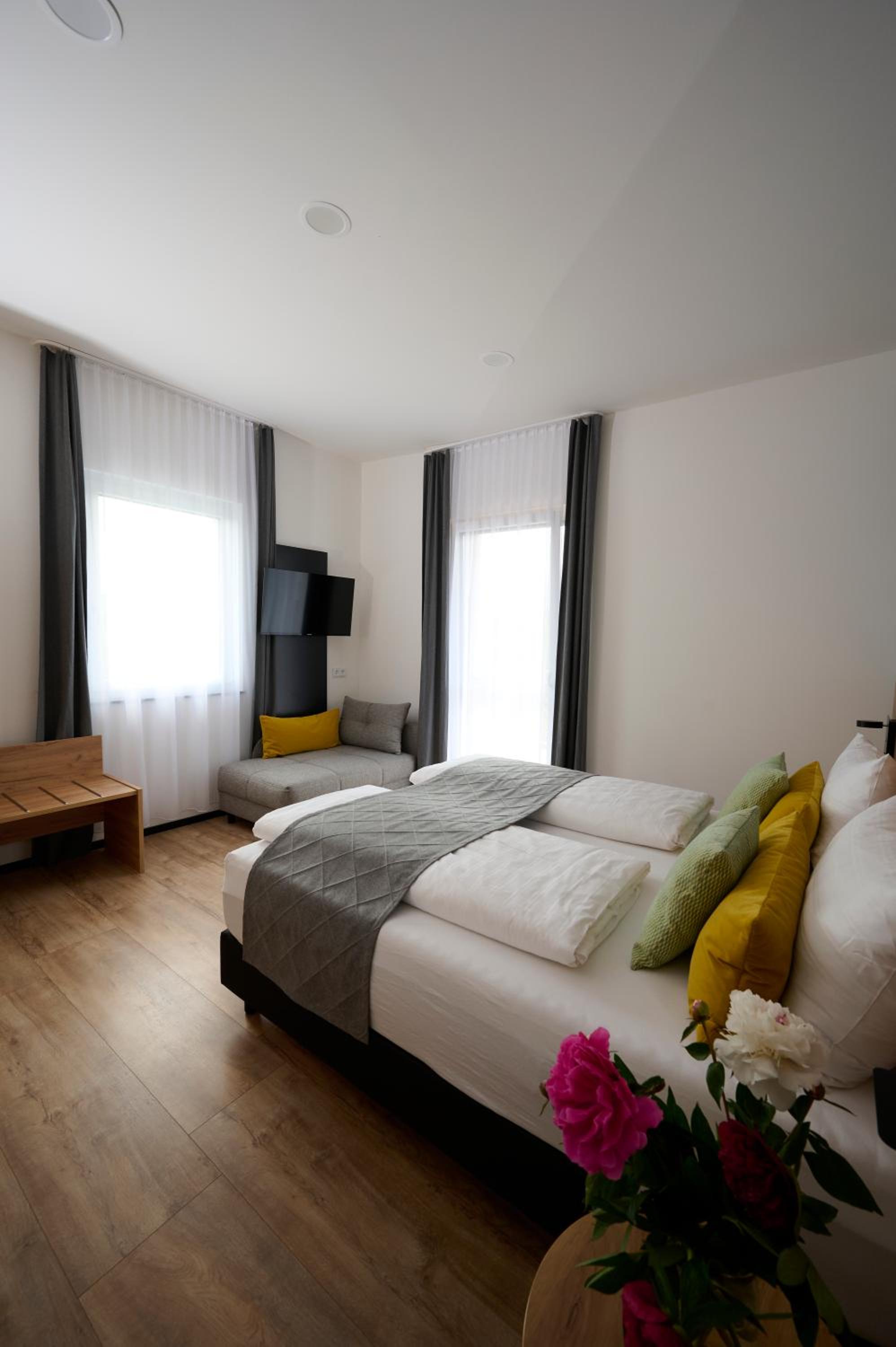 Laudach INN