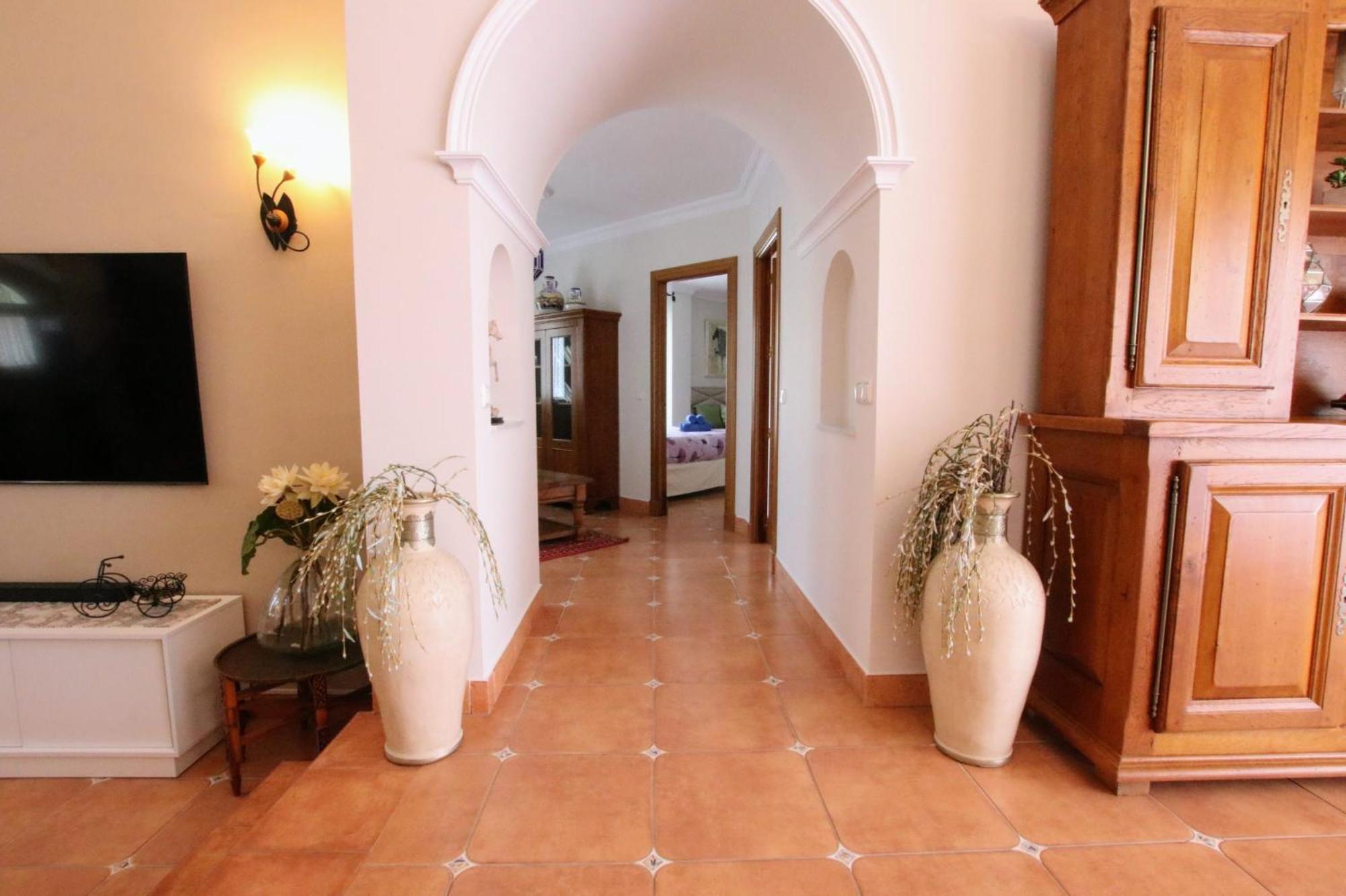 TESS Villa El Oasis