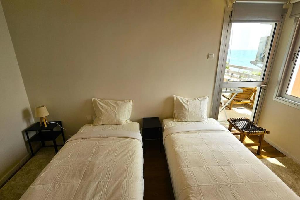 Molos Beachfront City-Centre