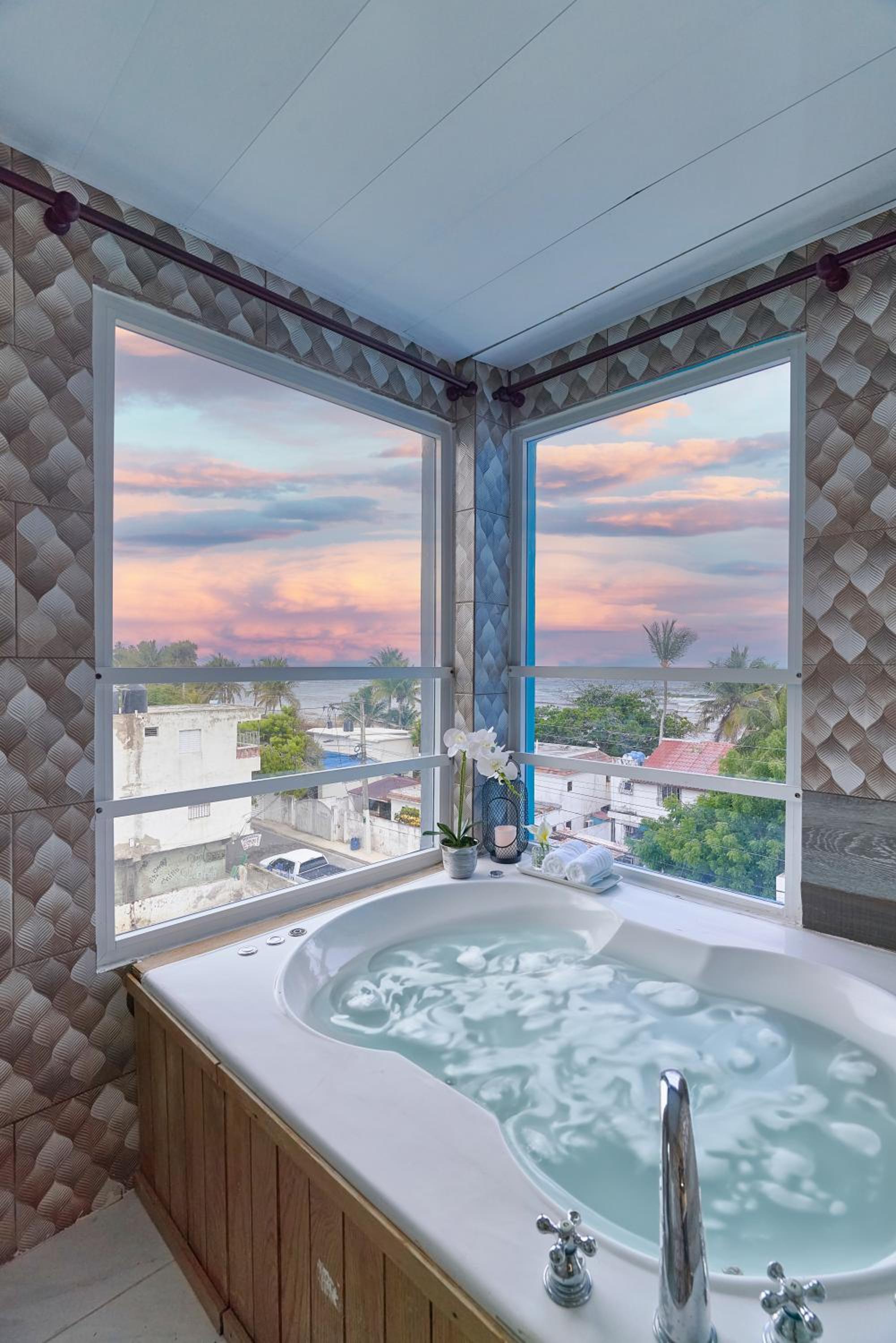 Penthouse with beautiful beach view