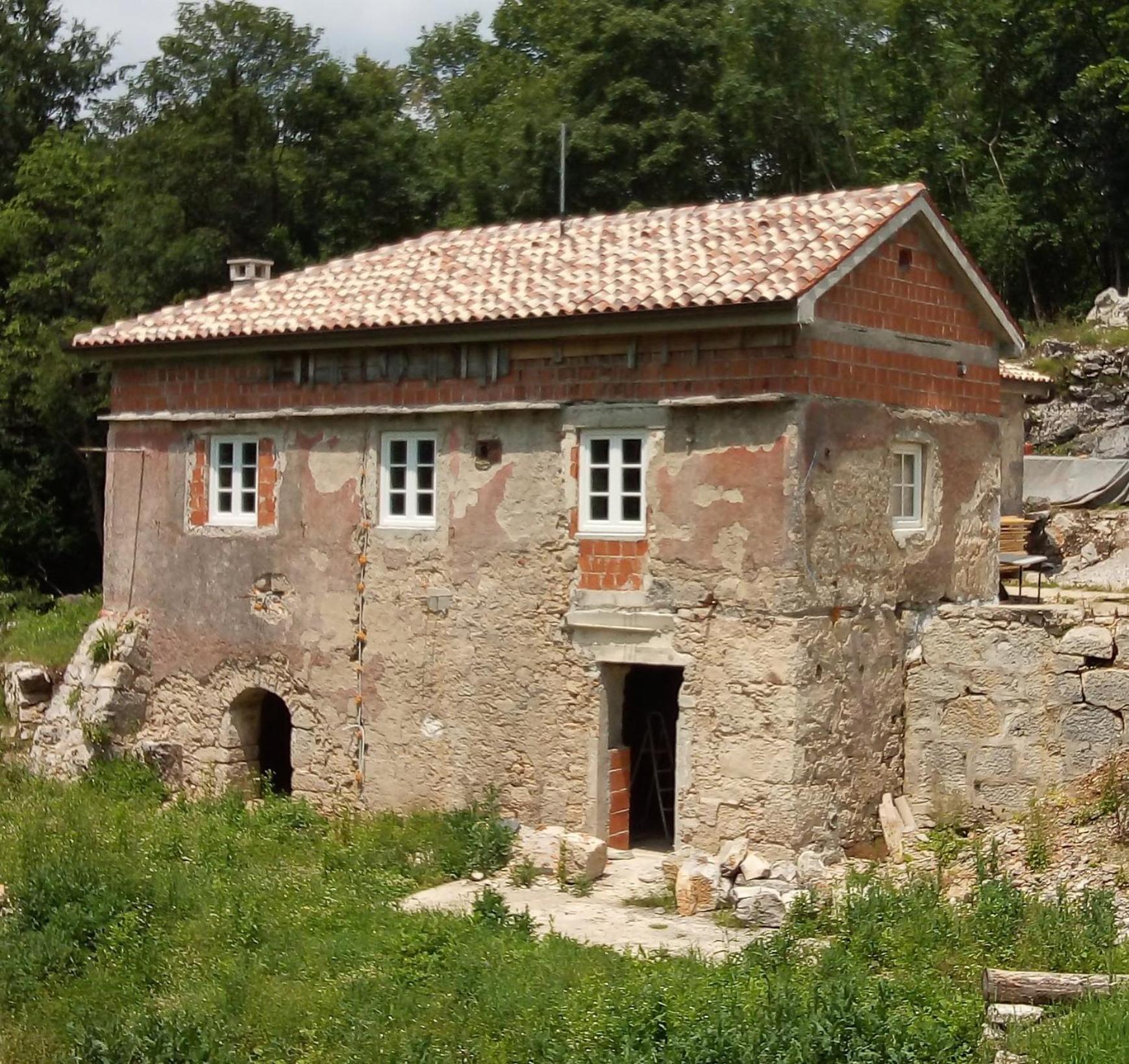 Photo 46