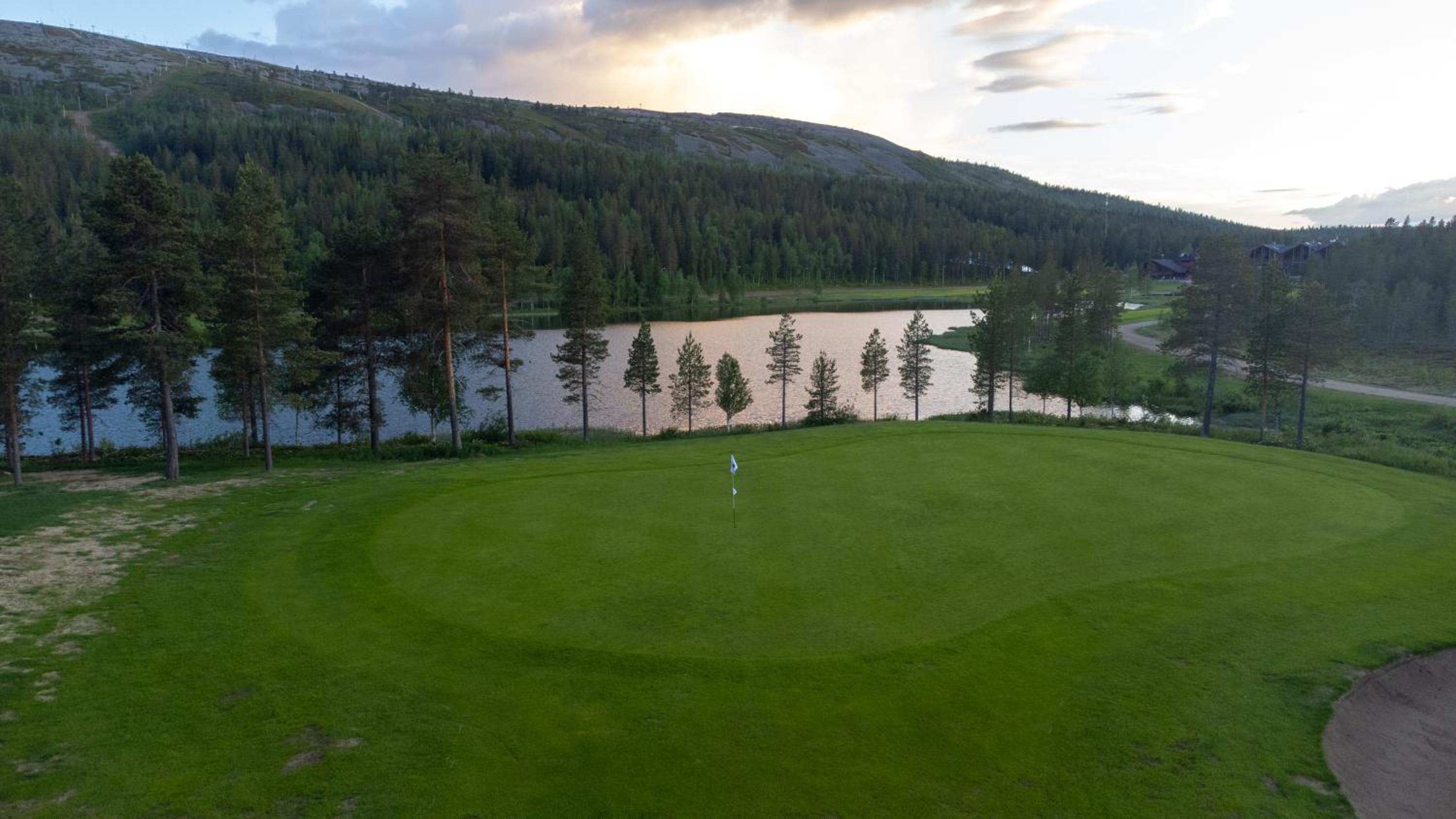 Holiday in Lapland - Honkatupa 7 view 3