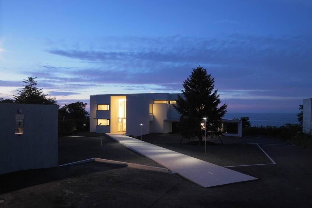 Villa Orchid