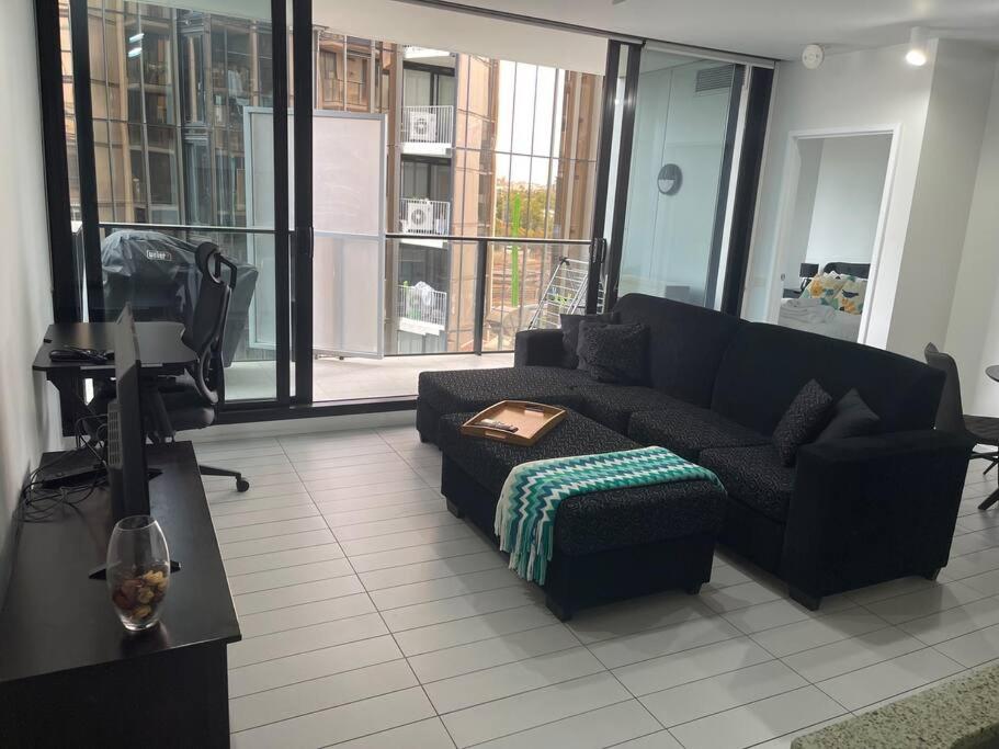 Modern 1 Bedroom Apartment in Docklands