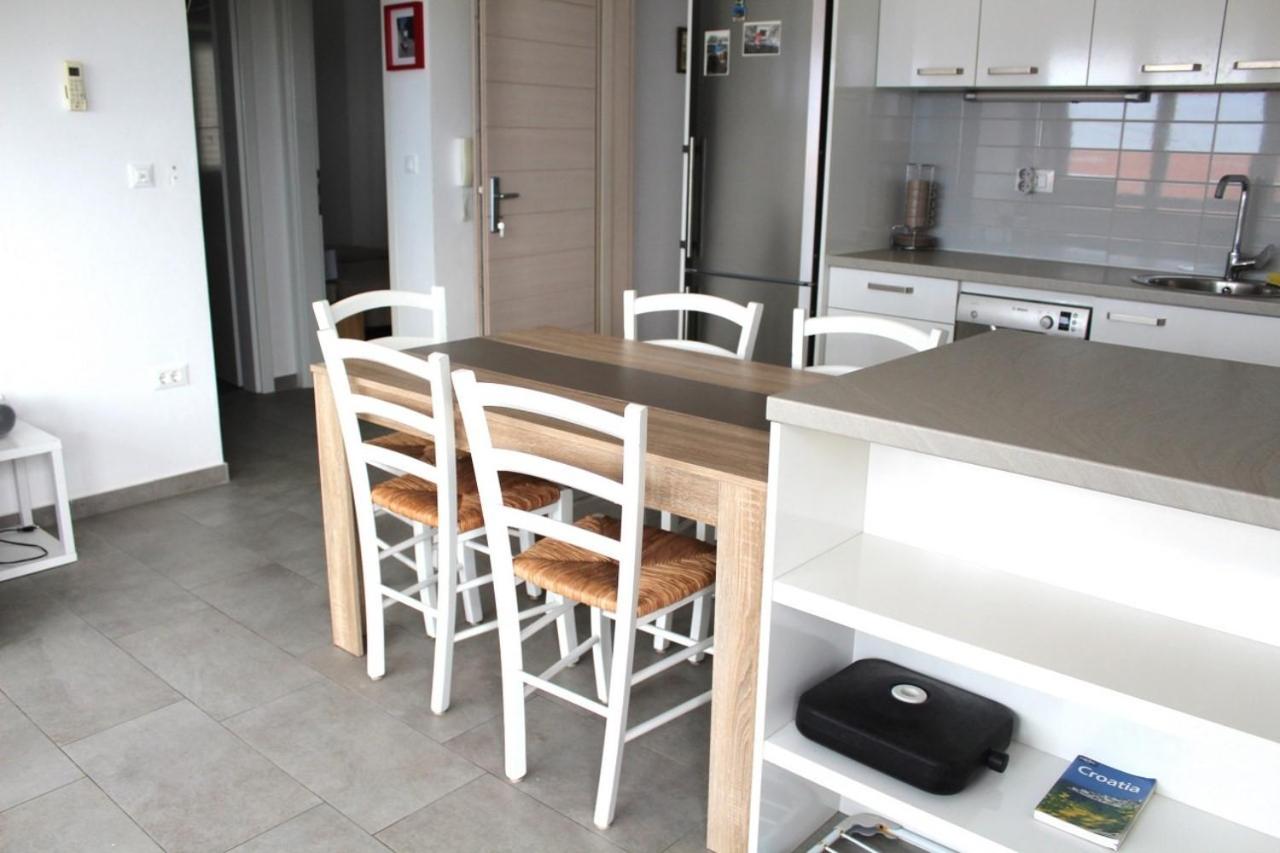Apartments Lora