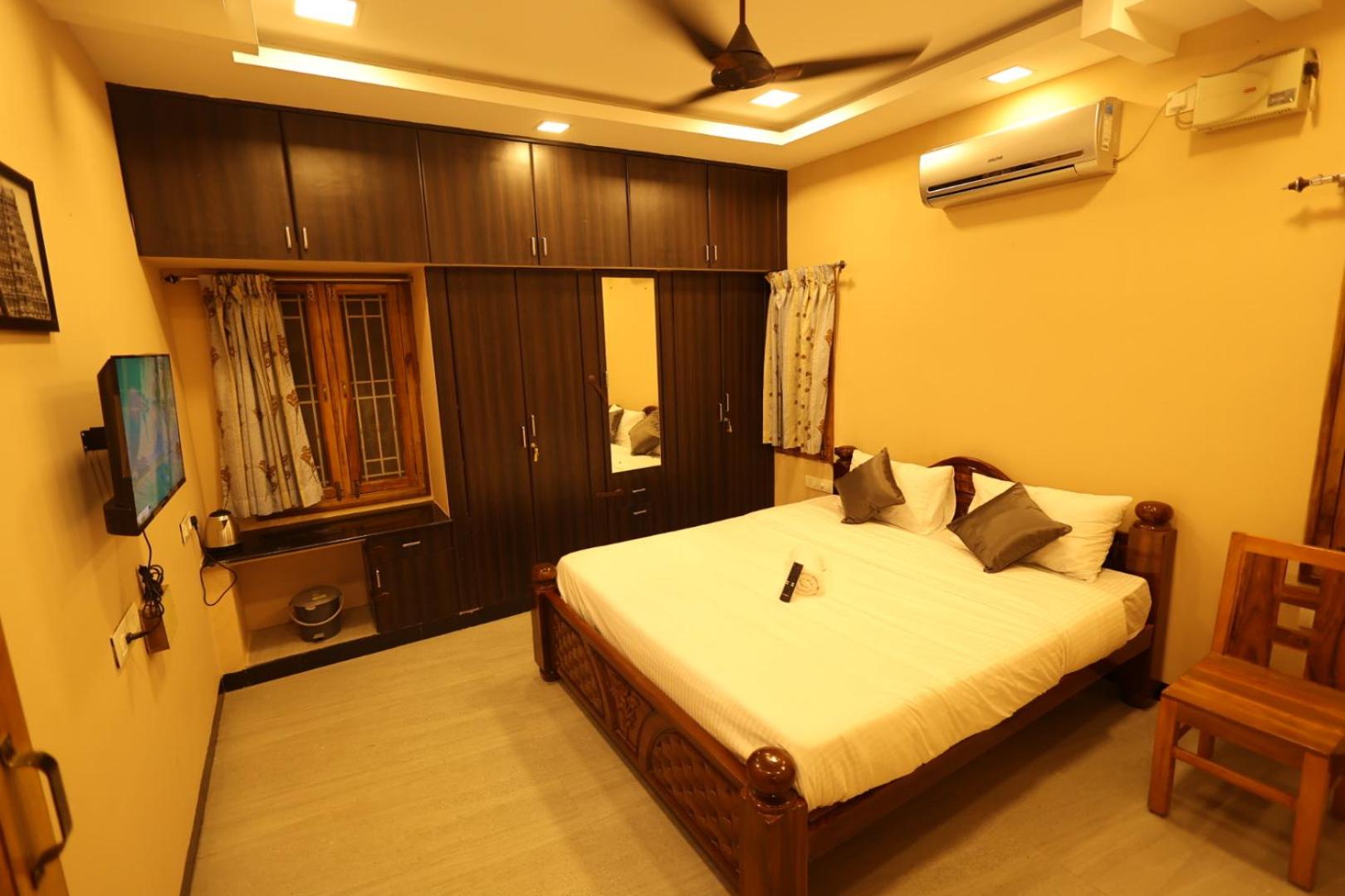 Dwaraka Agaram Villa