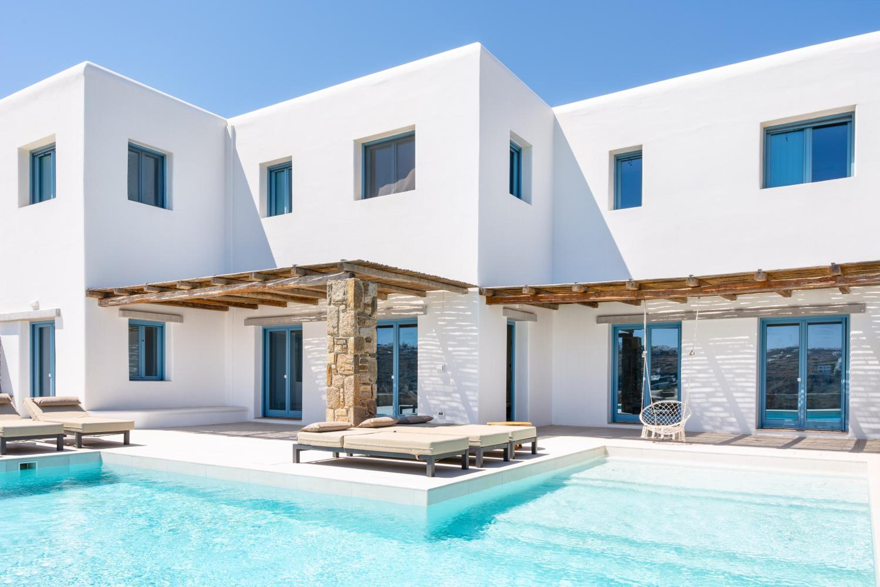 Myko Villa Seafront en Ornos — recepcion & lobby