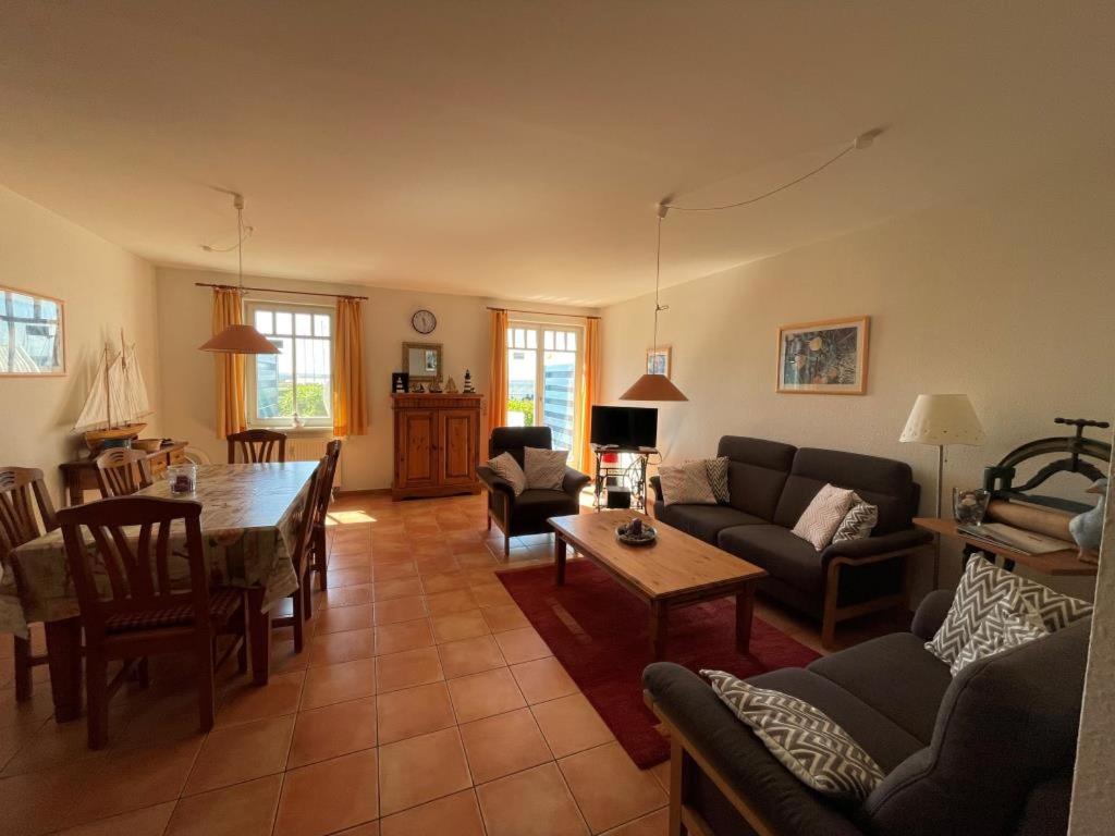 Fewo 33 Ferienwohnung am Reriker Yachthafen mit Salzhaffblick
