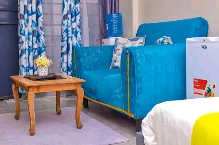Tastefully furnished and cosy studio unit near TRM view 5