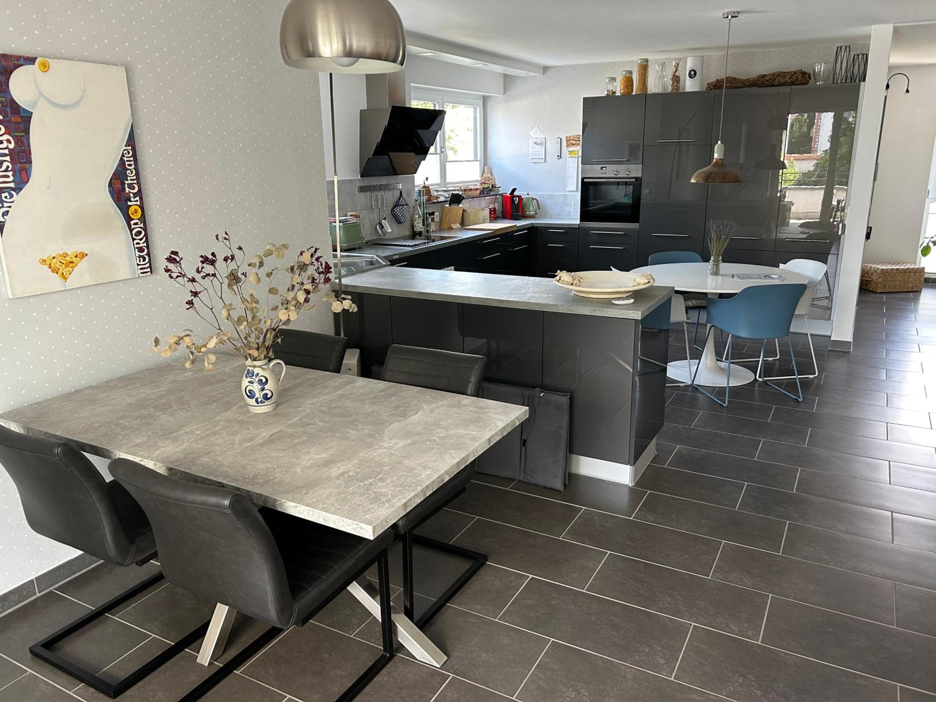 Cube - Ferienhaus mit Garten und Terrasse in Eberbach