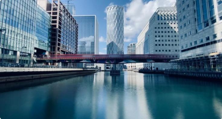 Top Fl 2BR, Canary Wharf view, 5min Westferry DLR