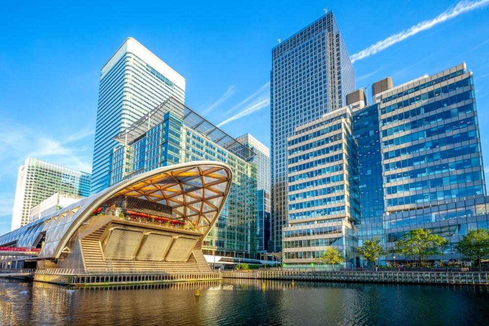 Top Fl 2BR, Canary Wharf view, 5min Westferry DLR
