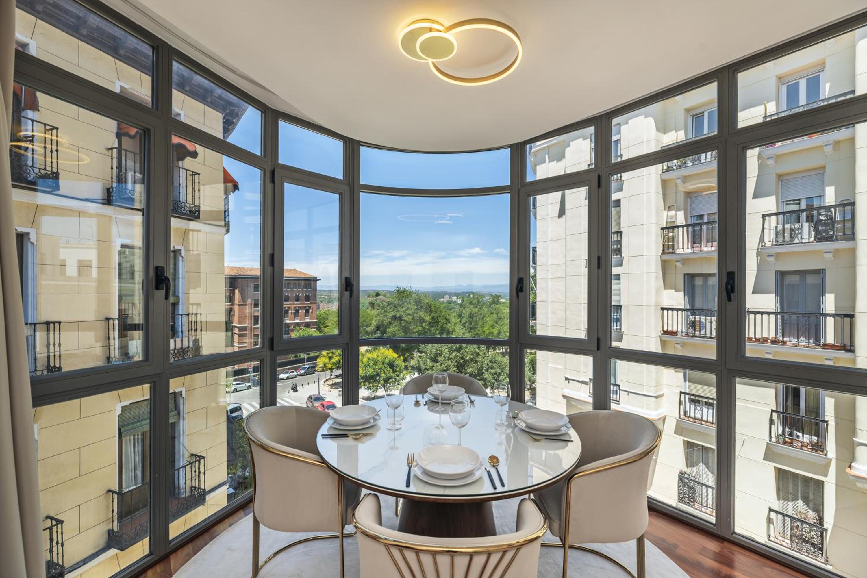 Luxury apartments in Barrio Palacio