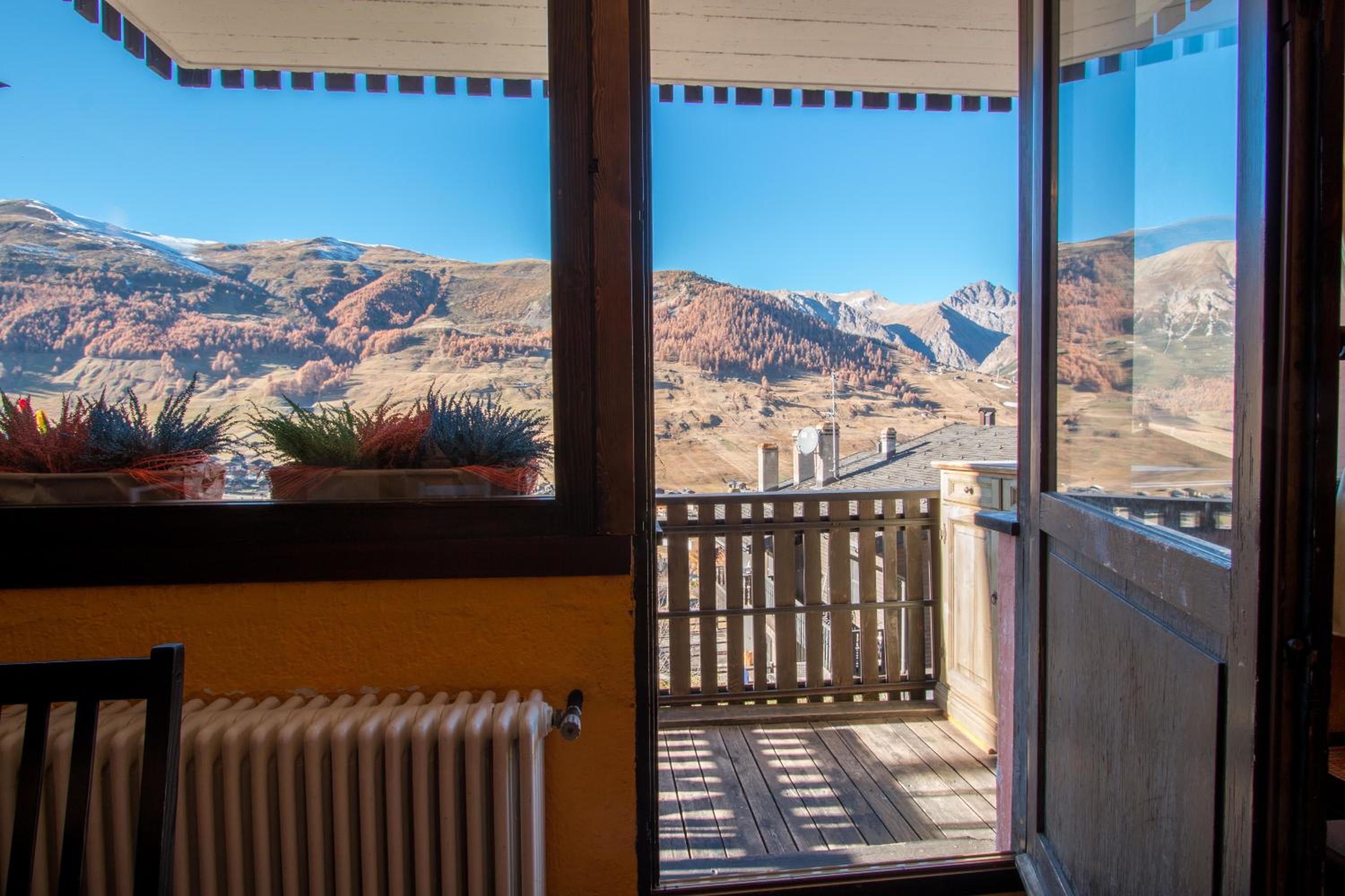 Ariete Apartments view 2