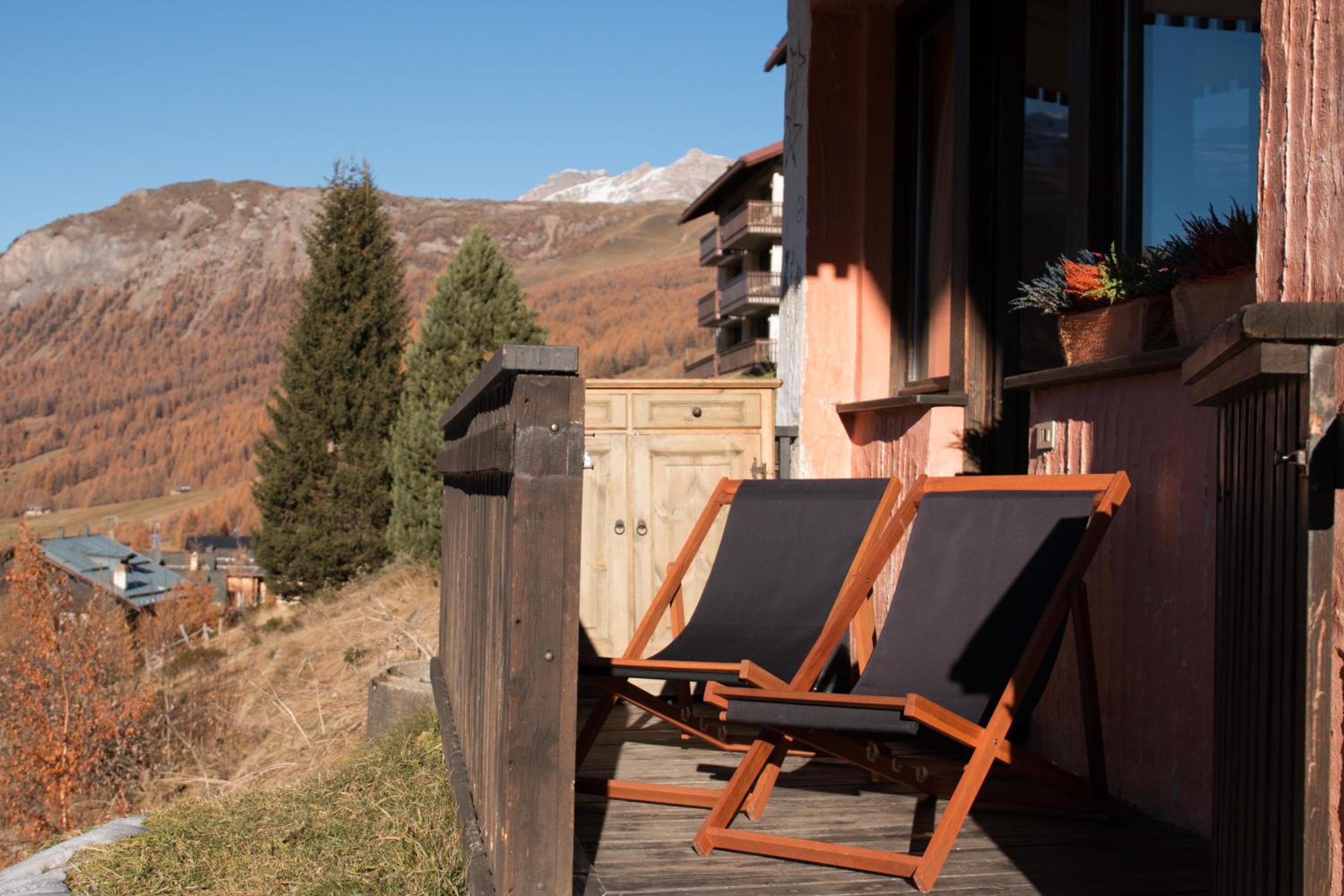Ariete Apartments view 3