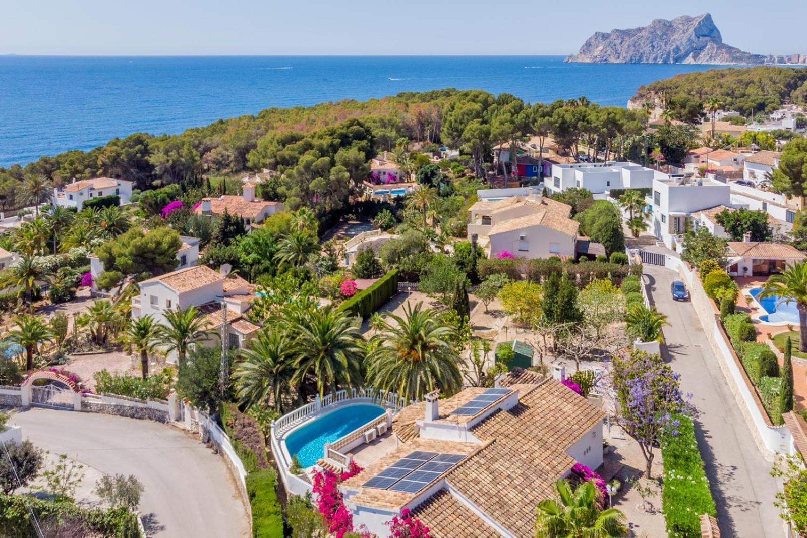 Villa Soliguer by Solidays