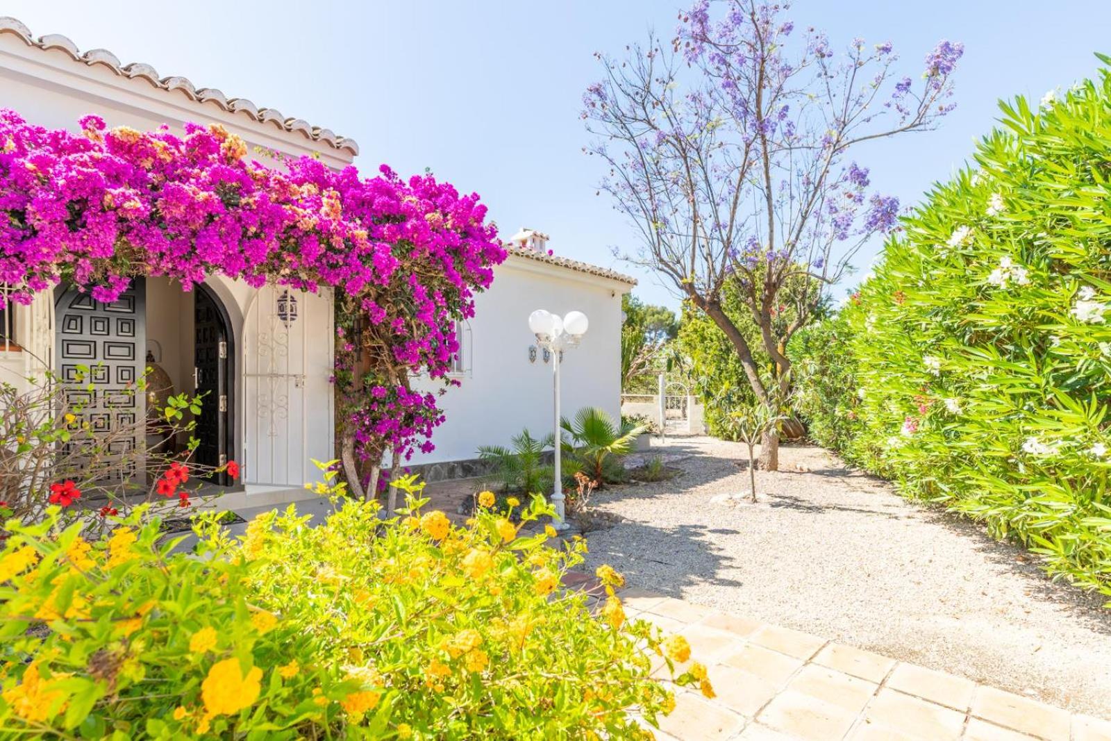 Villa Soliguer by Solidays