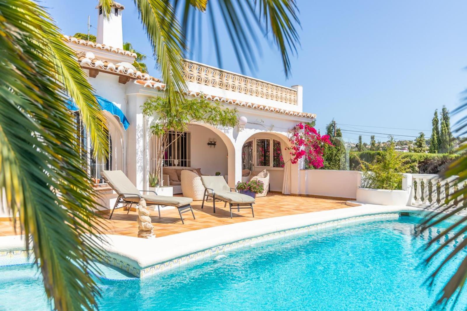 Villa Soliguer by Solidays