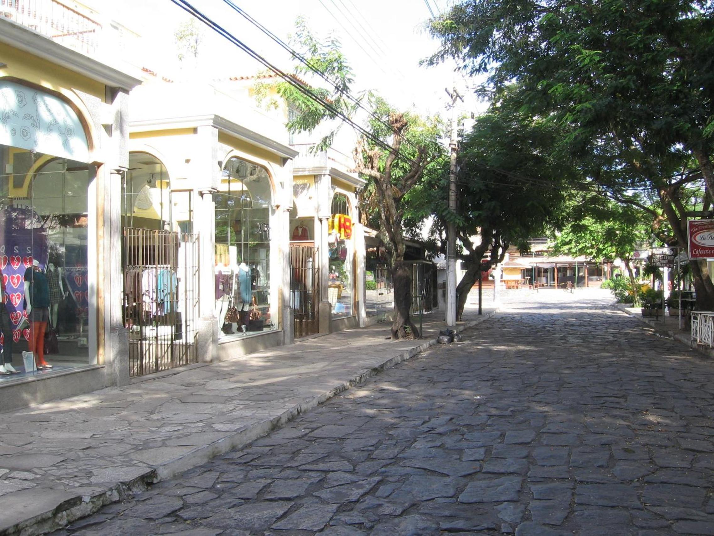 BUZIOS CASA POR doSOL noMAR PRAIA ePISCINA