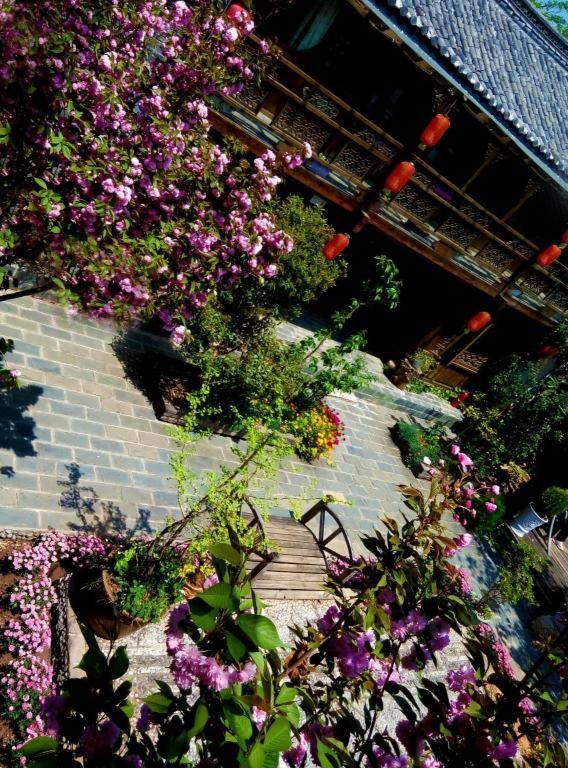 Lijiang Baisha Holiday Resort