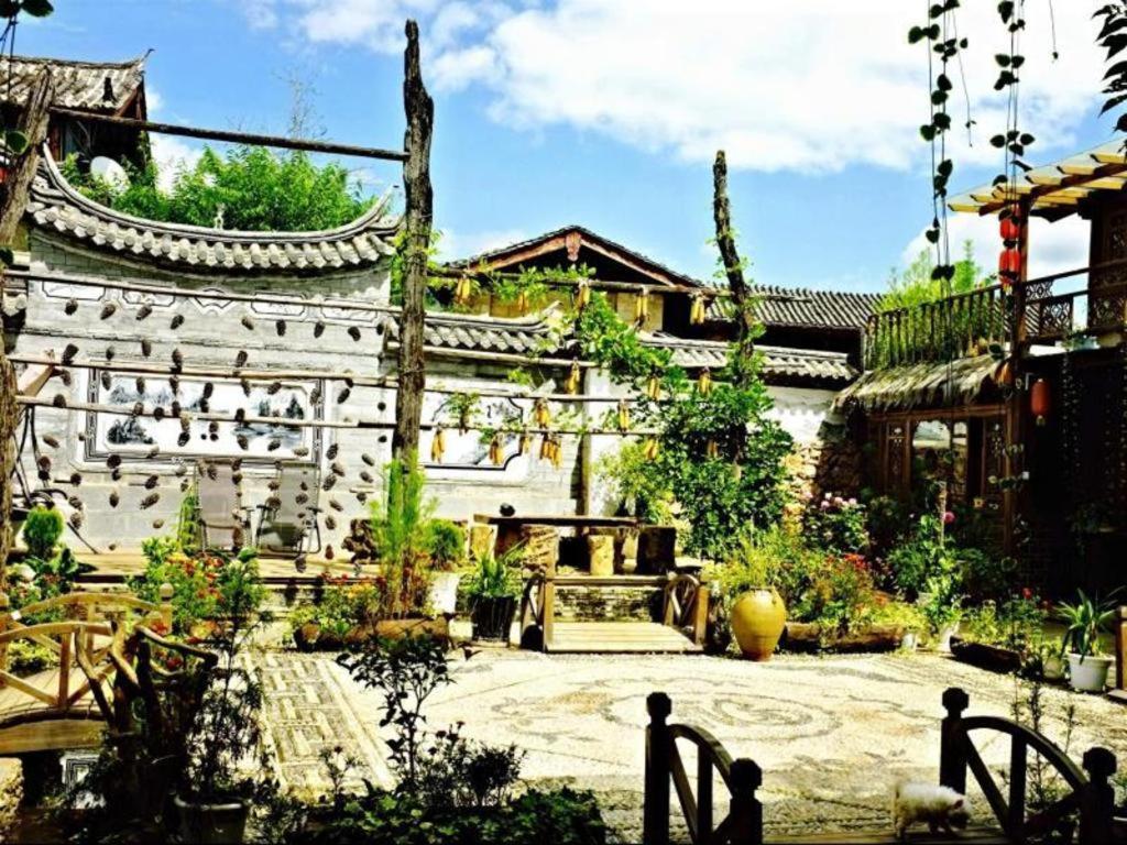 Lijiang Baisha Holiday Resort