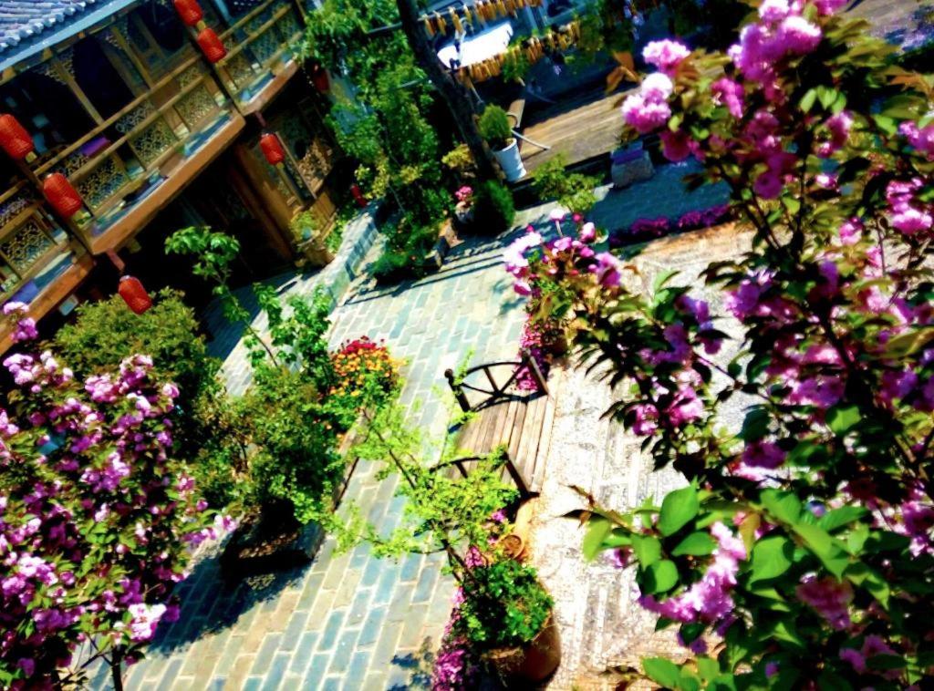 Lijiang Baisha Holiday Resort