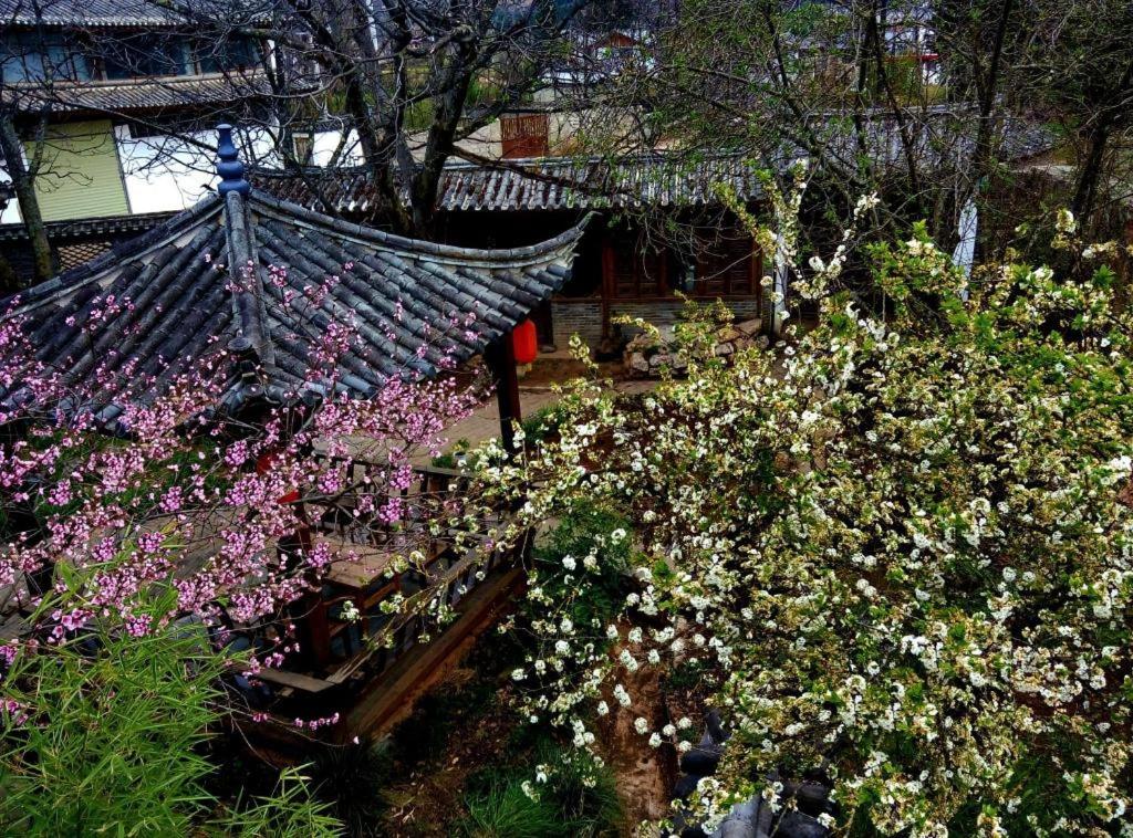 Lijiang Baisha Holiday Resort