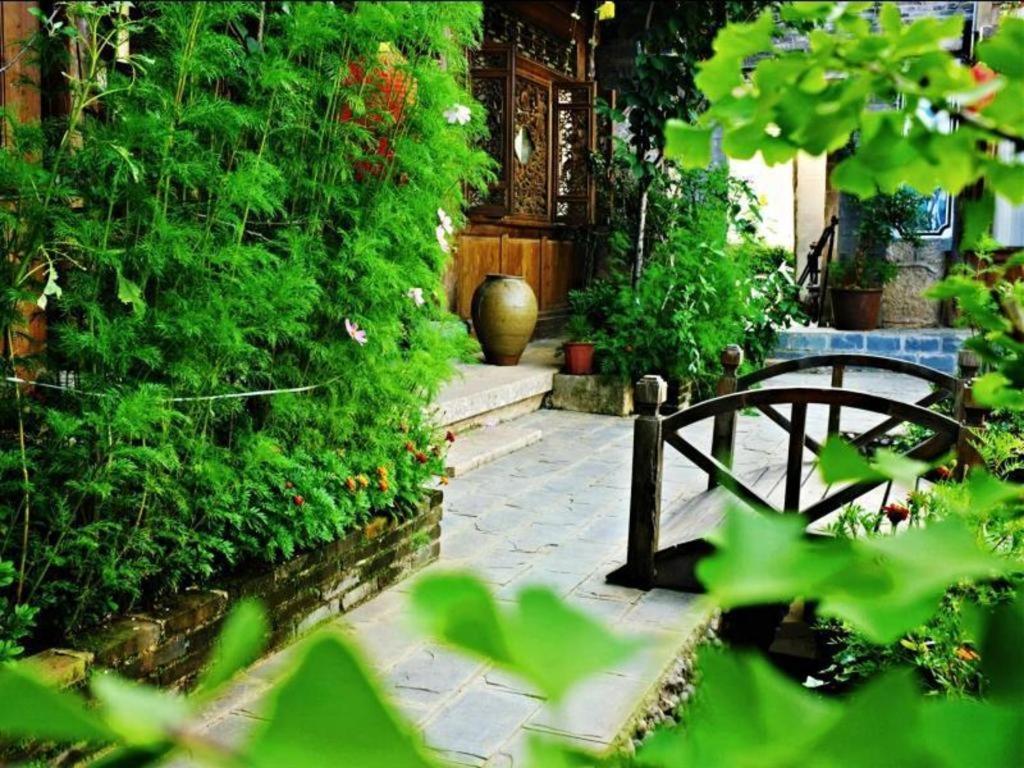 Lijiang Baisha Holiday Resort