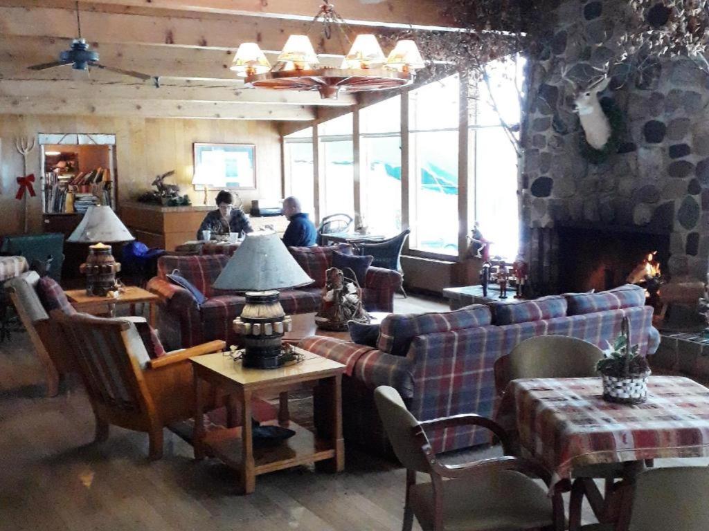 Birchwood Inn view 4
