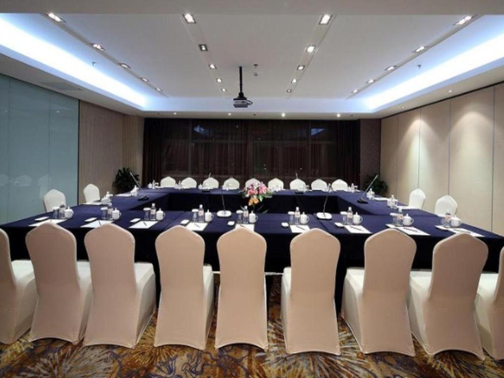 Nanjing Lakehome Hotels and Resorts