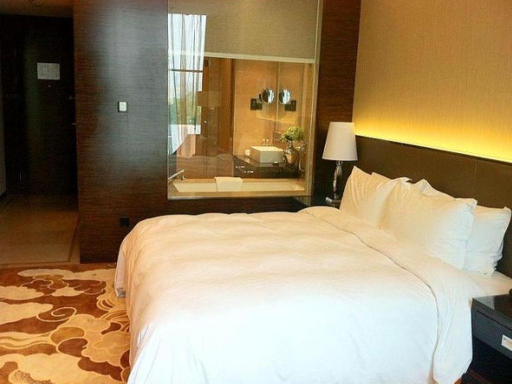 Nanjing Lakehome Hotels and Resorts