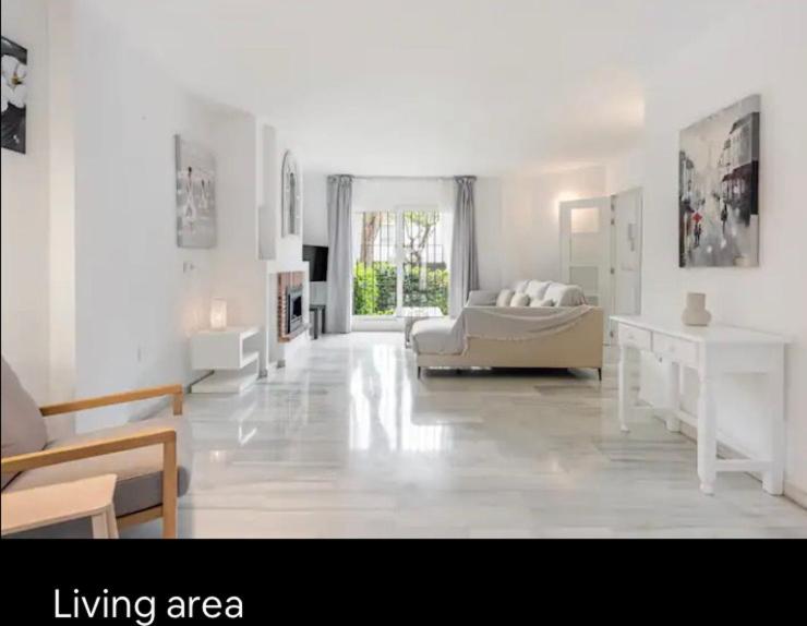 Newly Refurbished Townhouse Los Naranjos, Puerto Banus