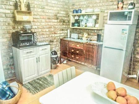 Boknesstrand self - catering accommodation garden cottage-studio apartment minutes from the beach, shops and all Sunshine Coast Eastern Cape tourist destin view 2
