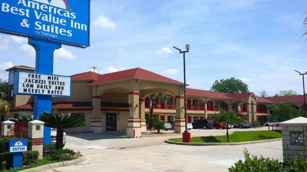 Americas Best Value Inn & Suites Houston NE