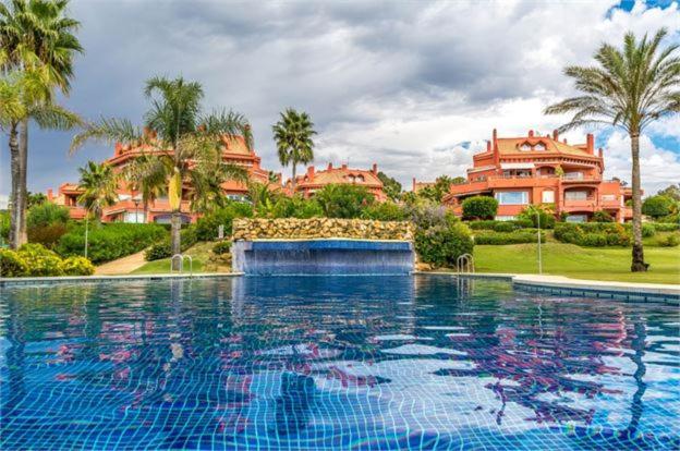 Marbella beachside apartment in 5 star gated view 2