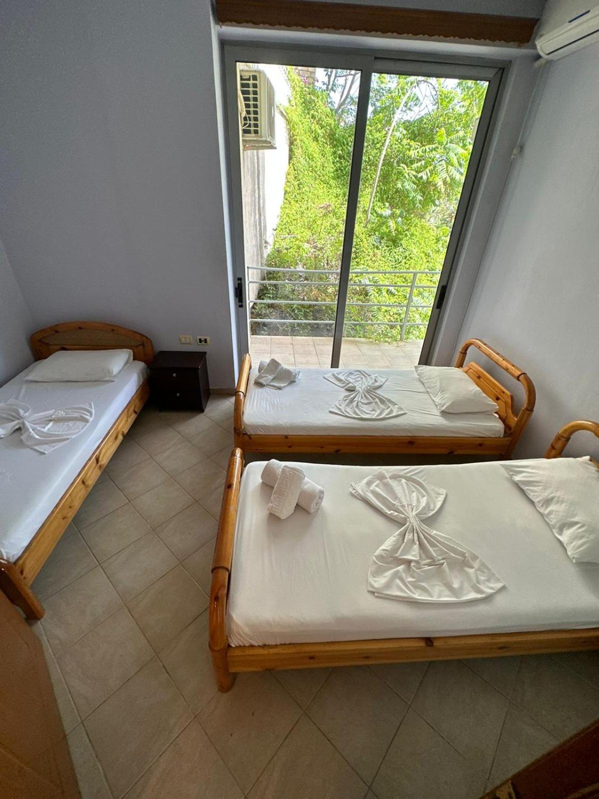 Beach Front Apartment free rooftop pool access