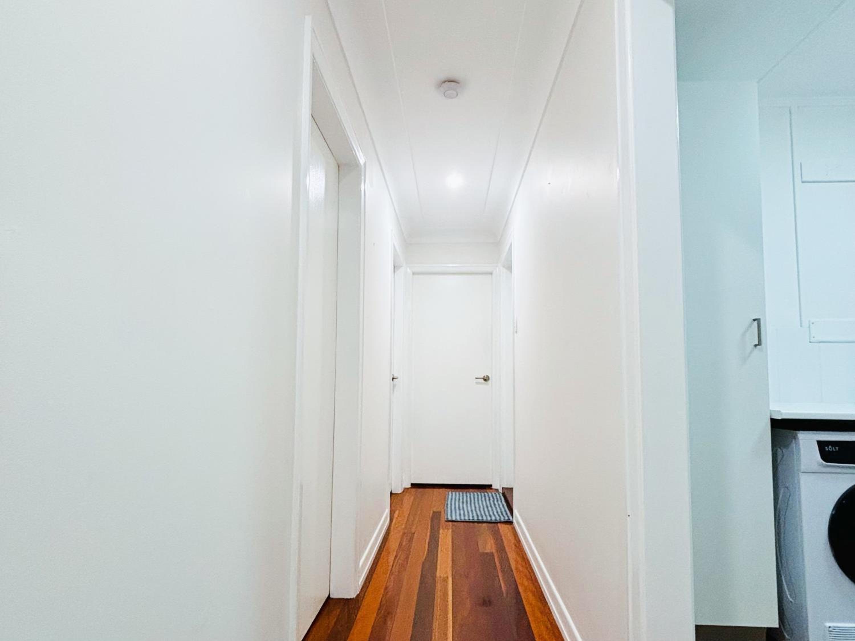 Elegant Villa Near Shopping Mall