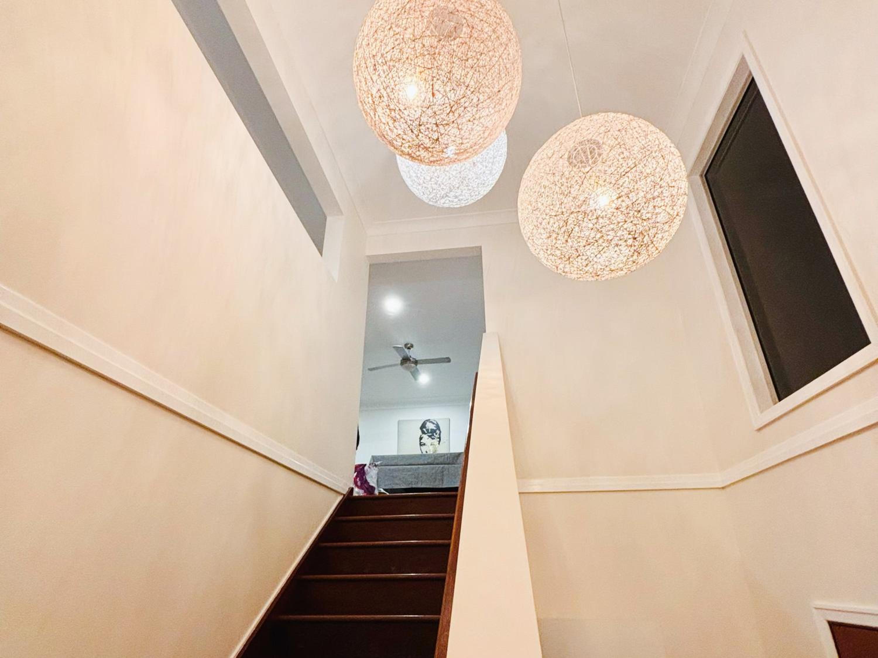 Elegant Villa Near Shopping Mall