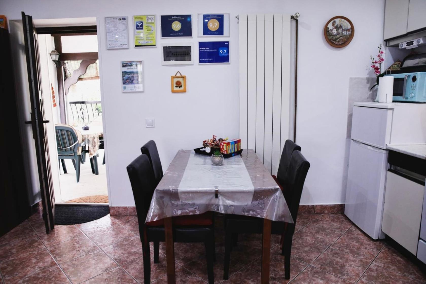 Apartments Dajčić