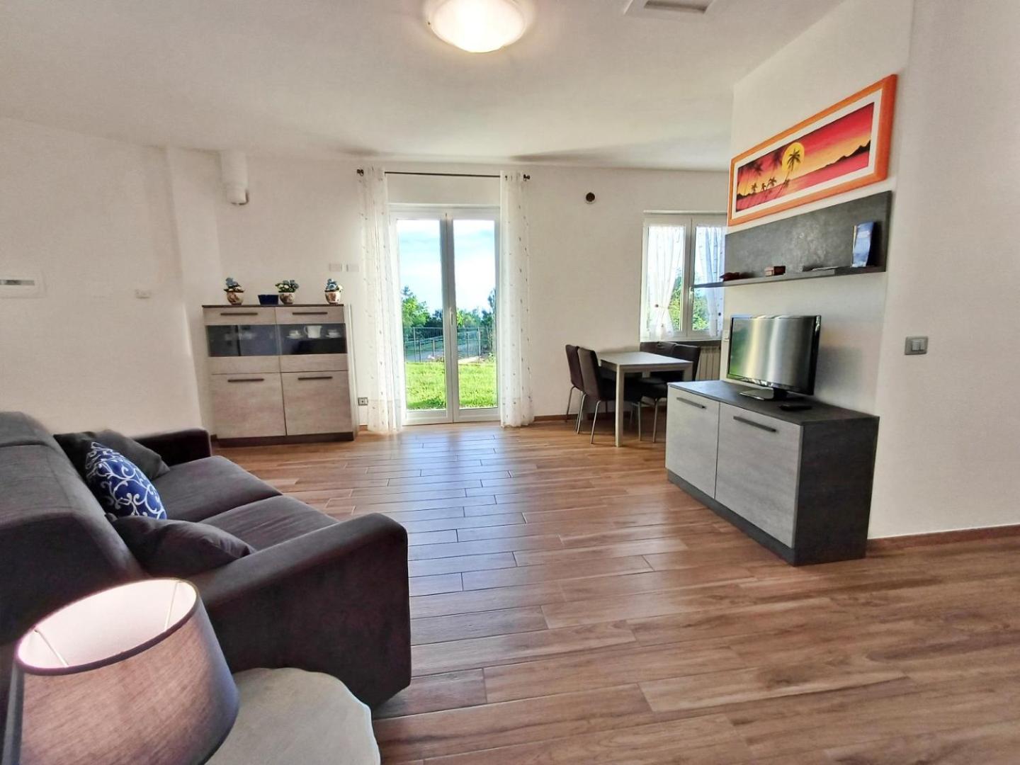 JOIVY Villa Guanna - Charming Flat with Garden view 5