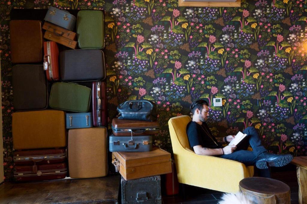 Deep Ellum Hostel - Adults Only