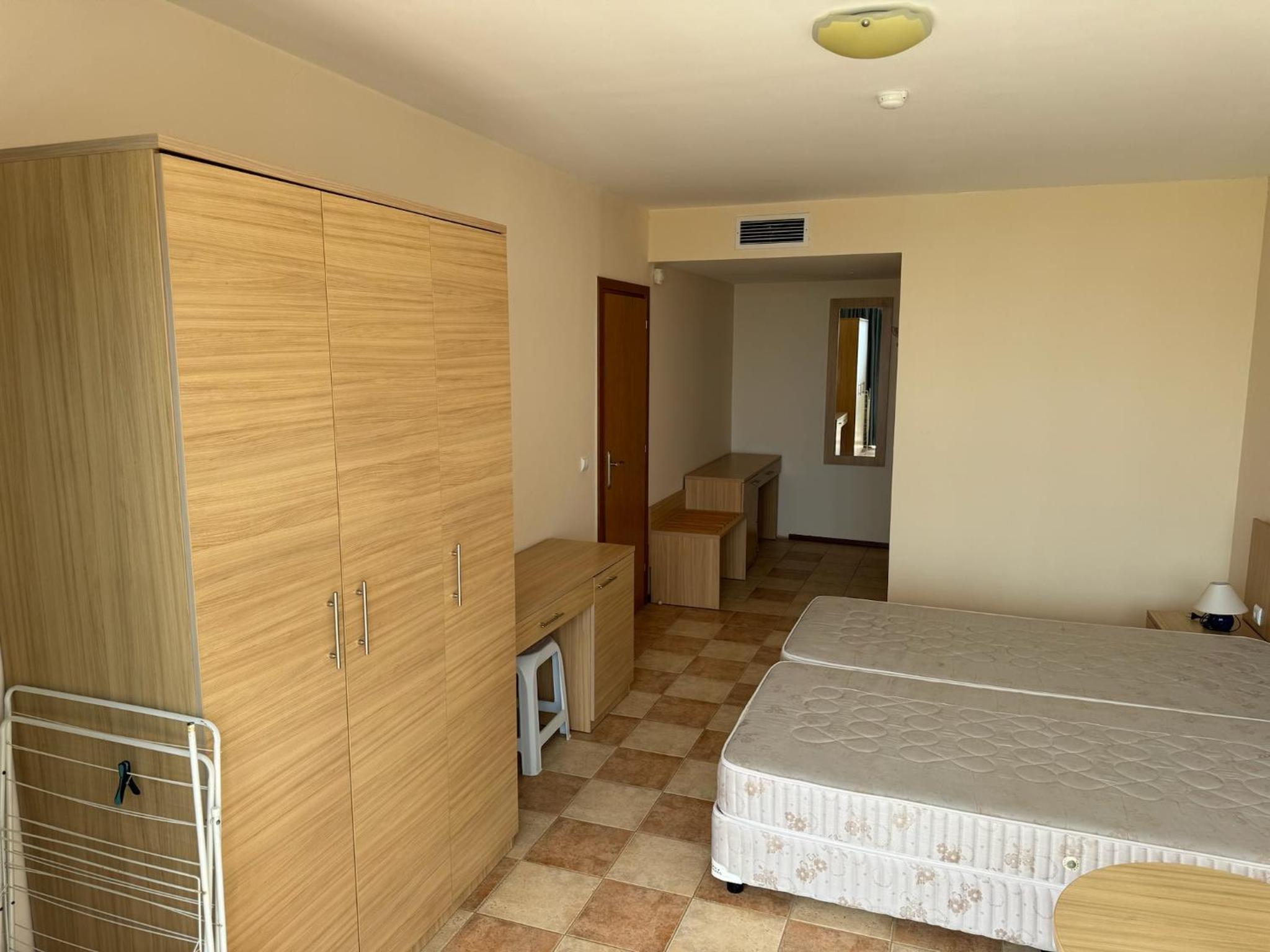Spacious Beachfront Apartment - Kaya