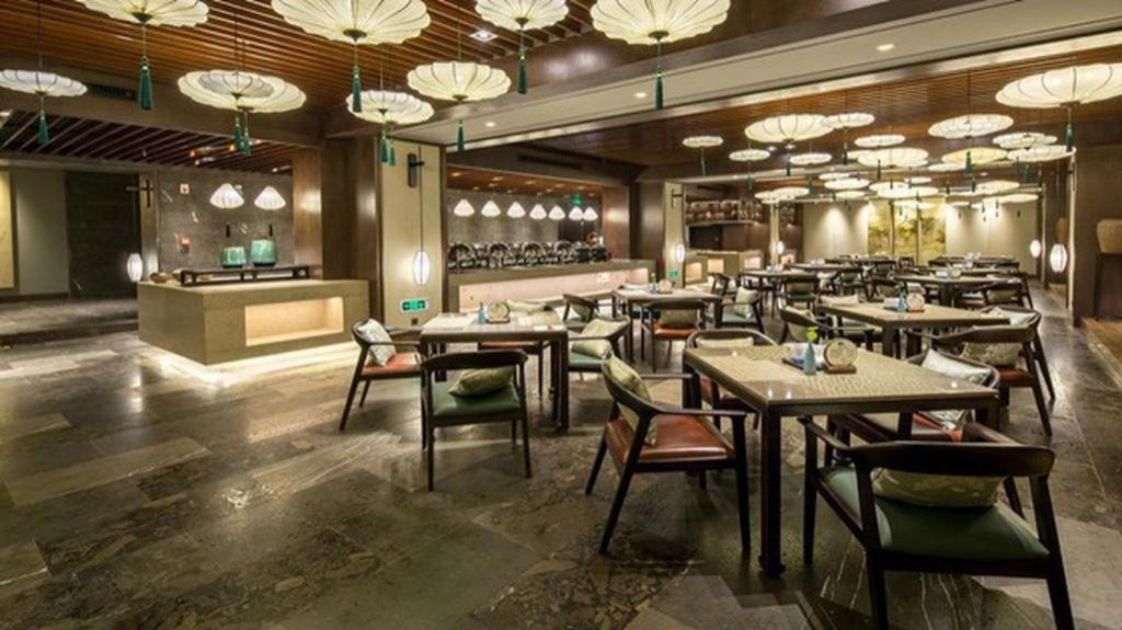 Dongya Hotel