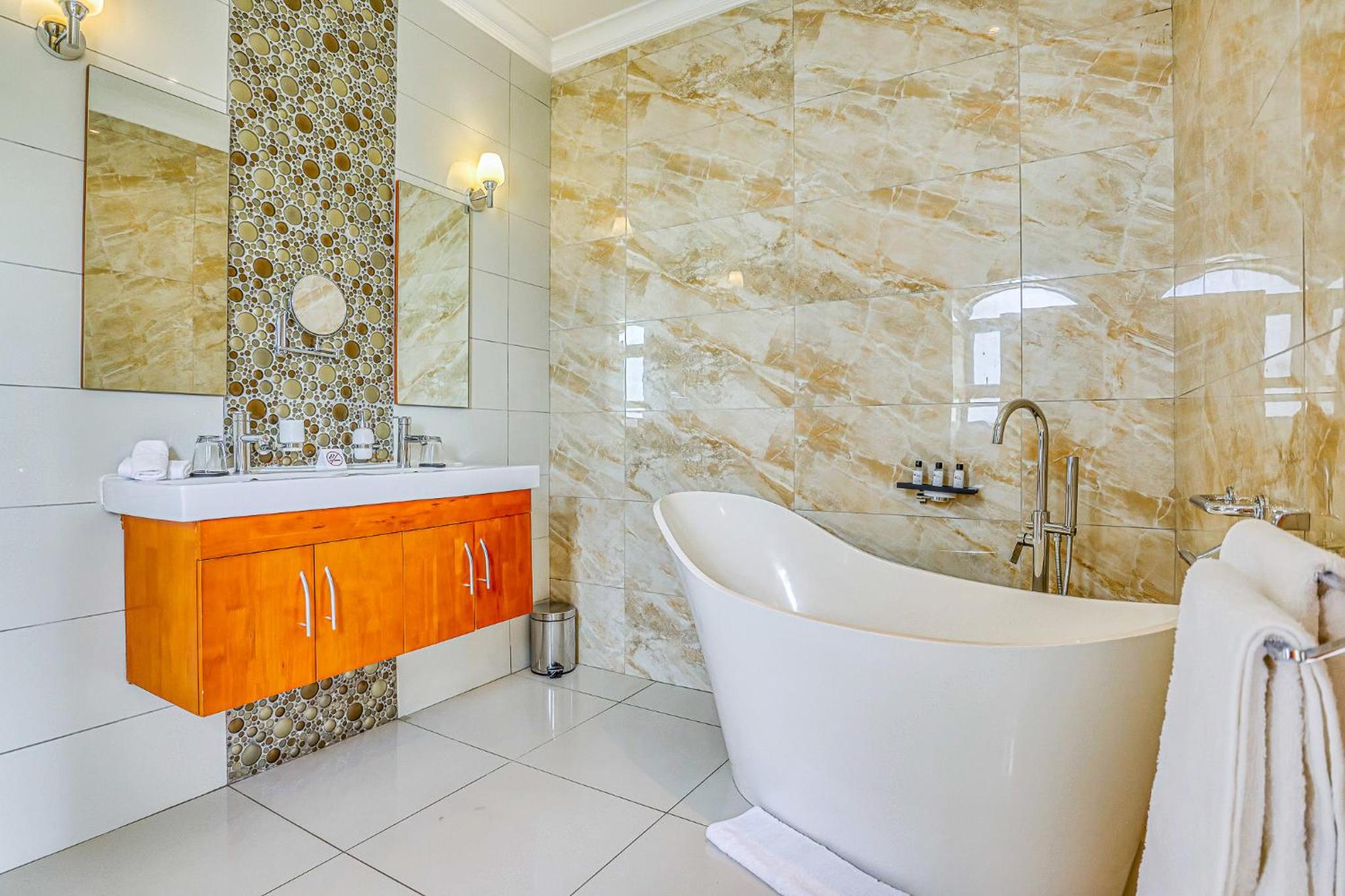 Villa Tasha Luxury Suites, Lanseria