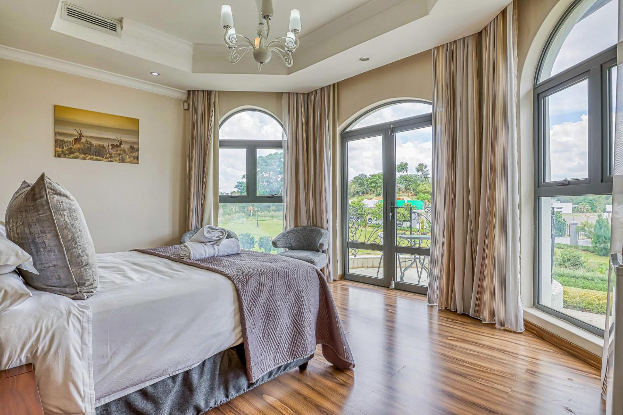 Villa Tasha Luxury Suites, Lanseria
