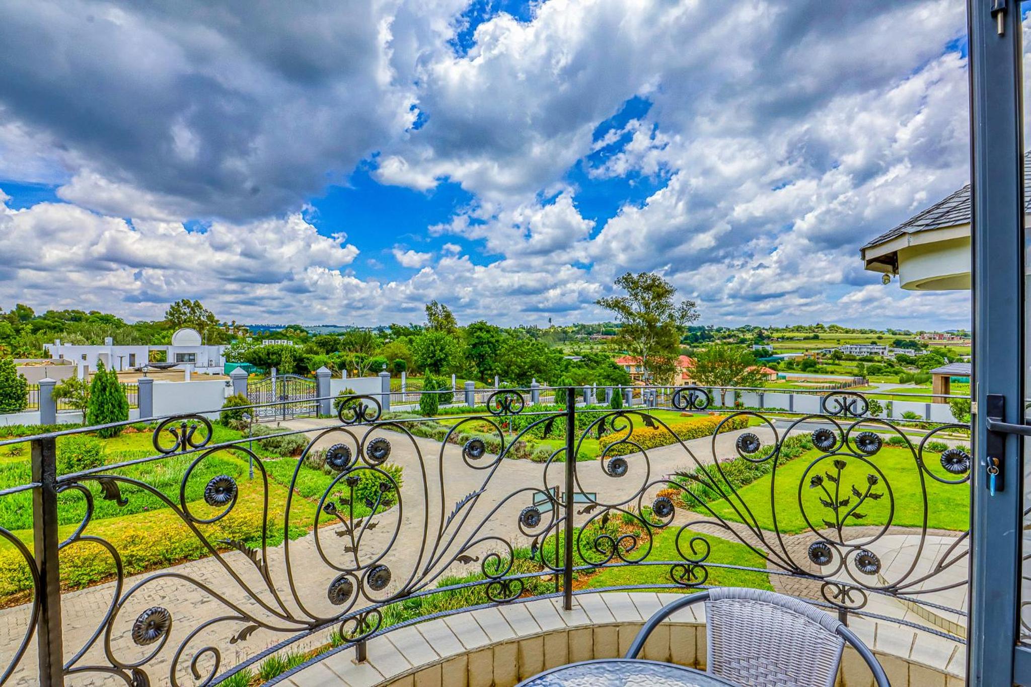 Villa Tasha Luxury Suites, Lanseria