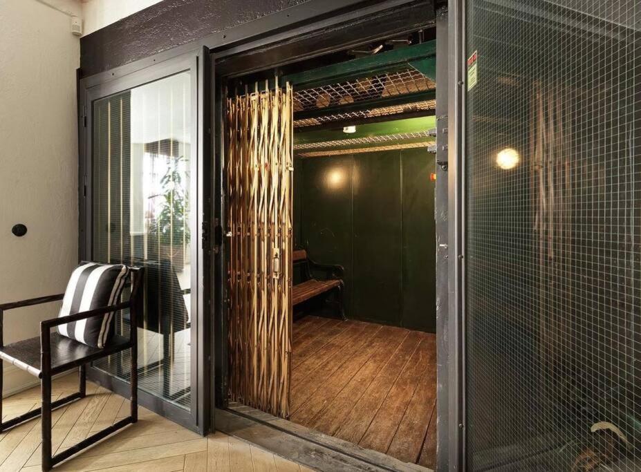 Reykjavík luxury apartment New York Loft style view 5